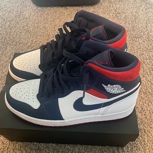 Air Jordans mid retro 1 navy/ blue and white